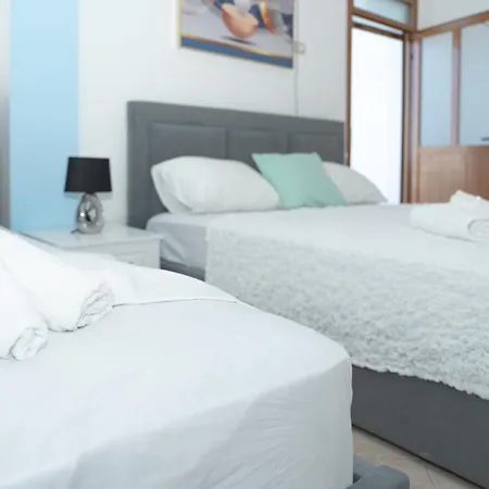 Bed & Breakfast Pranvera's 3*