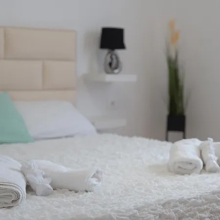 Bed & Breakfast Pranvera's 3*