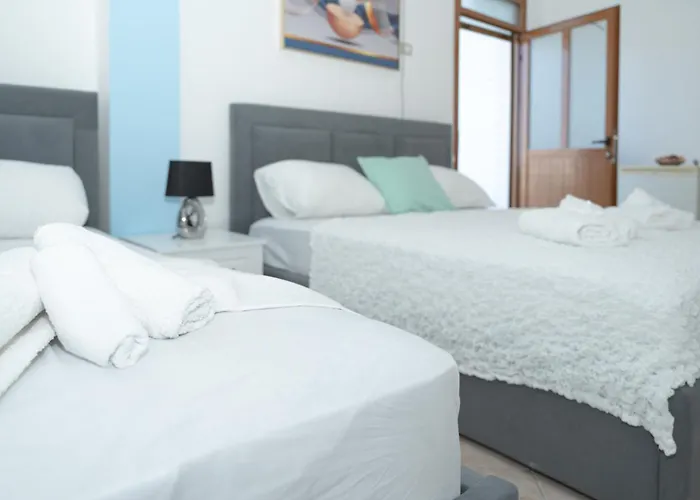 Alojamento de Acomodação e Pequeno-almoço Pranvera's 3*