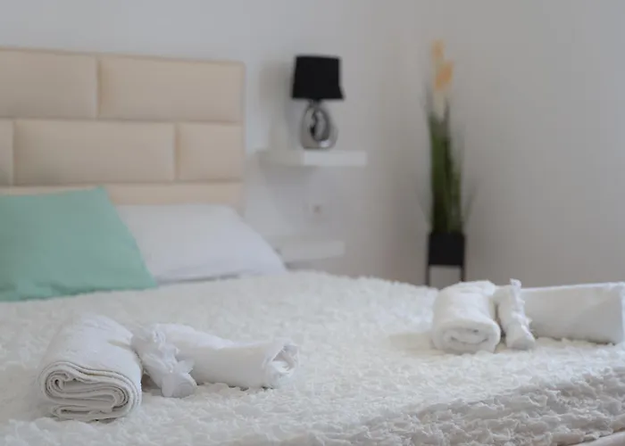 Alojamento de Acomodação e Pequeno-almoço Pranvera's 3*