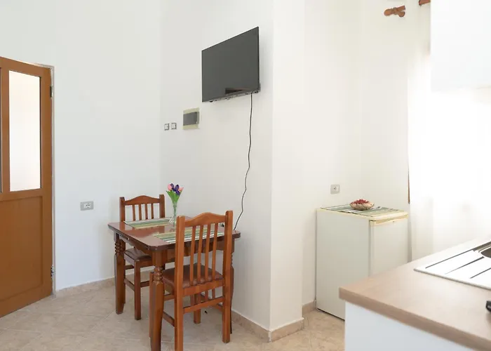 Alojamento de Acomodação e Pequeno-almoço Pranvera's Vlorë